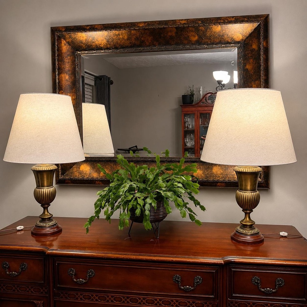 VTG Brass Color Urn Table Lamps Pair Hollywood Regency 1970s 1980s NO SHADES